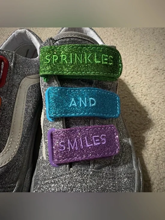 Vans Women’s Size8.5 x Flour Shop Old Skool Shoes Sneaker Glitter Rainbow Pride - Picture 4 of 10